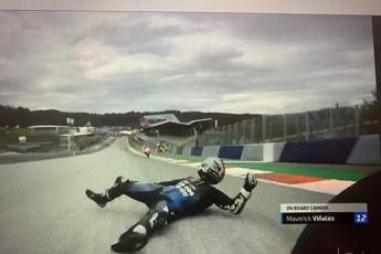 Moto non frena e Vinales si lancia in corsa, paura in MotoGP