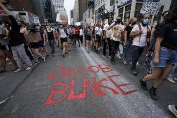 Usa, padre Jacob Blake: E' paralizzato dalla vita in giù