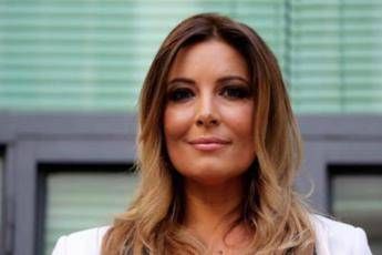 Lucarelli contro Goggia e Brignone: Bulle tra i bulli Lucarelli contro Goggia e Brignone: Bulle tra i bulli