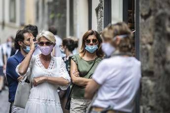 Covid, nel milanese quasi la metà dei nuovi casi in Lombardia