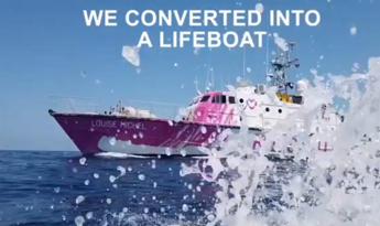 Migranti, Banksy: Ho comprato una nave perché l'Ue è sorda a richieste non europei /Video