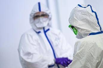Covid, anticorpi scompaiono presto, stimati circa 6 milioni di contagi Covid, anticorpi scompaiono presto, stimati circa 6 milioni di contagi
