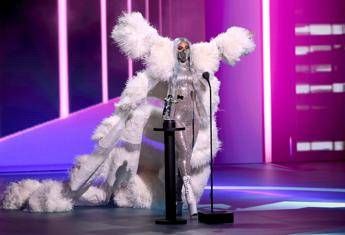 Lady Gaga domina gli Mtv Vma, segnati da pandemia e disordini Lady Gaga domina gli Mtv Vma, segnati da pandemia e disordini