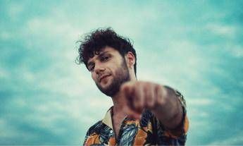 Il gusto della vita nella sua normalità, è Movida' di Napo Il gusto della vita nella sua normalità, è Movida' di Napo