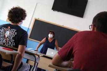 Abruzzo zona rossa da mercoledì: Ma scuola resta aperta