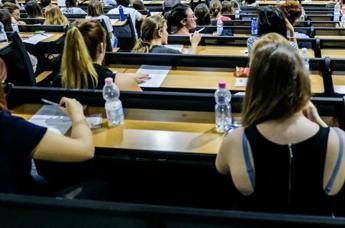 Doppi turni in aula e lezioni via web: gli atenei ripartono così Doppi turni in aula e lezioni via web: gli atenei ripartono così