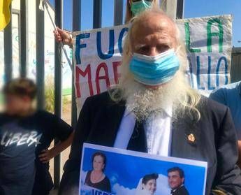 Mafia, papà agente Agostino: Silenzi per 31 anni, finalmente magistrati coraggiosi e senza lacci Mafia, papà agente Agostino: Silenzi per 31 anni, finalmente magistrati coraggiosi e senza lacci