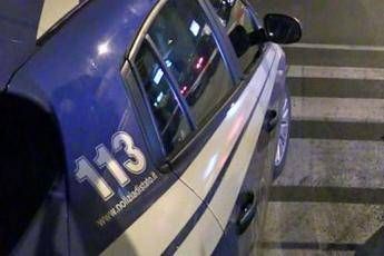 Perugia, sorpresi dalla polizia a rubare: ladro ferito da colpo di pistola Perugia, sorpresi dalla polizia a rubare: ladro ferito da colpo di pistola