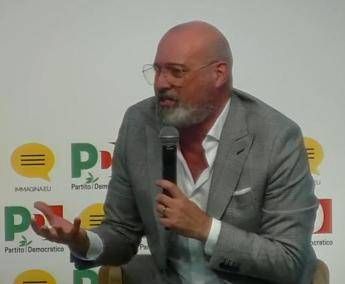 Bonaccini: Non mi frega niente di fare segretario Pd Bonaccini: Non mi frega niente di fare segretario Pd