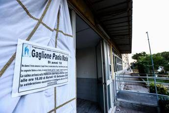 Maria Paola, familiari chiusi nel loro dolore, vivono doppia tragedia Maria Paola, familiari chiusi nel loro dolore, vivono doppia tragedia