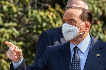 Berlusconi: Se cade Conte, in Parlamento numeri per esecutivo centrodestra