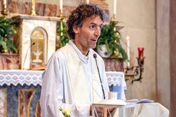 Don Roberto, legale assassino valuta richiesta perizia psichiatrica Don Roberto, legale assassino valuta richiesta perizia psichiatrica