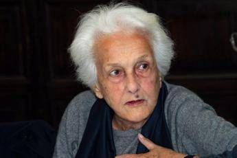 Rossanda, le Br e l'album di famiglia: l'editoriale del 1978 Rossanda, le Br e l'album di famiglia: l'editoriale del 1978