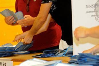 Elezioni, a Genova rinunciano 855 scrutatori Elezioni, a Genova rinunciano 855 scrutatori