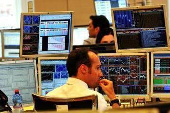 Vendite a Milano, Ftse Mib sotto 19 mila