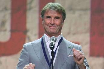 Cucinelli: Risorgeremo presto, convivere con pandemia con grande rispetto Cucinelli: Risorgeremo presto, convivere con pandemia con grande rispetto