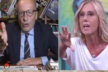 De Gregorio contro Sallusti: Perché chiami tutti per cognome e me per nome? De Gregorio contro Sallusti: Perché chiami tutti per cognome e me per nome?