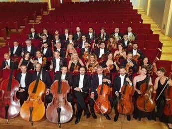 Arlia: Un'orchestra stabile per riscoprire le bellezze della Calabria Arlia: Un'orchestra stabile per riscoprire le bellezze della Calabria