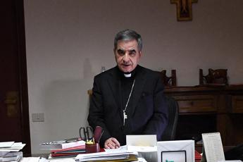 Vaticano, Annuario Pontificio: Riferimento a Becciu 'cardinale' anche se non più 'prefetto'
