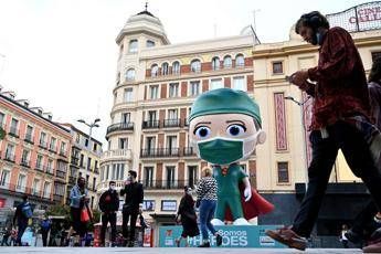Madrid estende lockdown, più di 1 milione di persone coinvolte Madrid estende lockdown, più di 1 milione di persone coinvolte