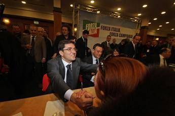 Cosentino assolto in appello: 9 anni di inferno, finalmente è finita Cosentino assolto in appello: 9 anni di inferno, finalmente è finita