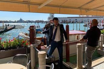 Salvini: Quota 100? Conte da ricovero Salvini: Quota 100? Conte da ricovero
