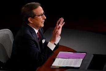 Dibattito Usa, critiche al moderatore: Non è riuscito a contenere Trump Dibattito Usa, critiche al moderatore: Non è riuscito a contenere Trump