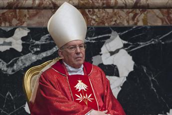 Cardinale Re: Incoraggio nuovo partito cristiano per recupero senso Stato