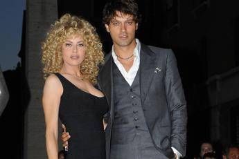 Eva Grimaldi: la verità sulla storia con Garko Eva Grimaldi: la verità sulla storia con Garko