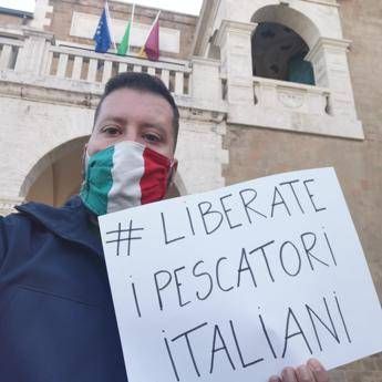 'Liberate i pescatori italiani', l'appello al governo dei consiglieri comunali 'Liberate i pescatori italiani', l'appello al governo dei consiglieri comunali