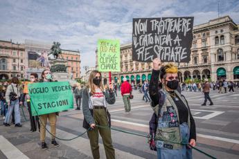 Clima, Fridays For Future in piazza: in più di 100 città scioperi e presidi