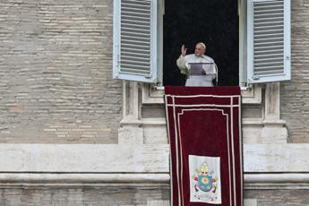Papa Francesco: Più donne nelle istituzioni di responsabilità della Chiesa
