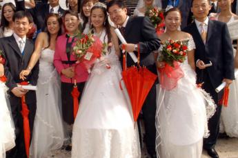 Boom 'post-covid' di matrimoni in massa in Cina