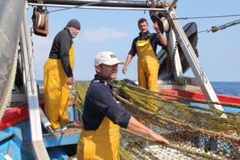 Civitavecchia, così i pescatori ripuliranno il mare