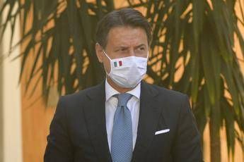 Conte: Evitare party in casa, ma non manderemo la polizia