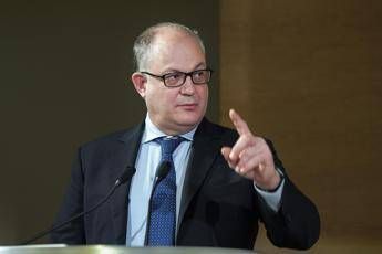 Gualtieri: Tasse in calo nel 2021, giovedì al varo legge bilancio Gualtieri: Tasse in calo nel 2021, giovedì al varo legge bilancio