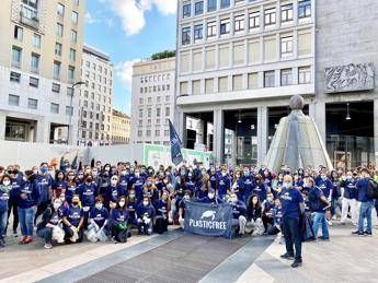 Italia Plastic free, i cittadini scendono in campo Italia Plastic free, i cittadini scendono in campo