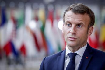 Macron positivo al covid, in isolamento per 7 giorni