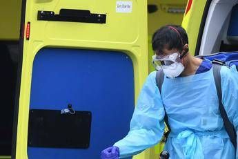 Covid, nel Regno Unito quasi 23mila contagi e 501 morti Covid, nel Regno Unito quasi 23mila contagi e 501 morti