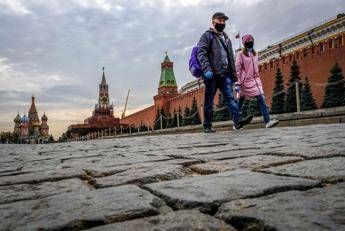 Covid, in Russia nuovo record di casi: 21.983 in 24 ore Covid, in Russia nuovo record di casi: 21.983 in 24 ore