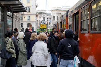 Ci si riammala di Covid? Galli: Due casi al mondo Ci si riammala di Covid? Galli: Due casi al mondo