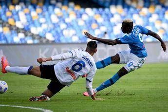 Napoli show al San Paolo, poker all'Atalanta Napoli show al San Paolo, poker all'Atalanta