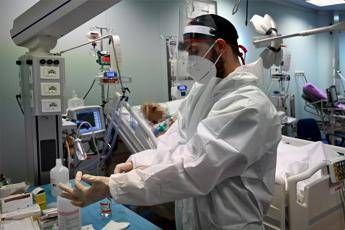 Coronavirus Abruzzo, oggi 683 nuovi contagi: il bollettino Coronavirus Abruzzo, oggi 683 nuovi contagi: il bollettino