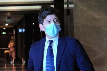 Covid, Speranza: Epidemia presente, ma curva contagi è piegabile Covid, Speranza: Epidemia presente, ma curva contagi è piegabile