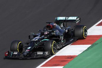 Hamilton vince a Imola, Settebello mondiale Mercedes