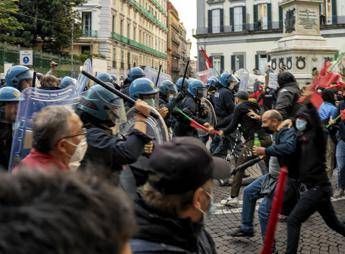 Bassetti: Stride Campania in zona gialla Bassetti: Stride Campania in zona gialla