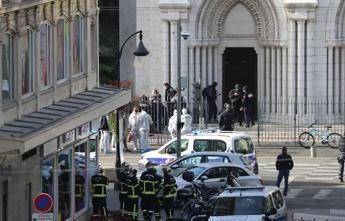 Nizza, attentatore positivo al coronavirus