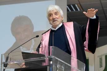 Gigi Proietti, oltre 50 anni di cinema e teatro Gigi Proietti, oltre 50 anni di cinema e teatro