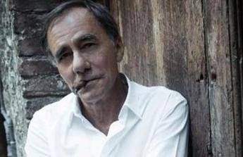Vecchioni: Lockdown? Non è prigione, governo ha fatto il massimo Vecchioni: Lockdown? Non è prigione, governo ha fatto il massimo