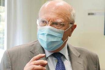 Covid, Galli: Vaccino sicuro, doveroso per immunità di gregge Covid, Galli: Vaccino sicuro, doveroso per immunità di gregge